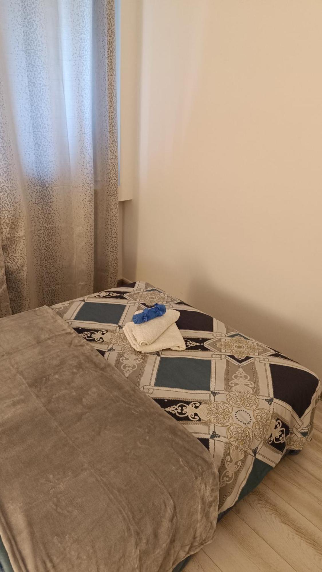 Sistem Apartament 3 Camere! Boekarest Buitenkant foto